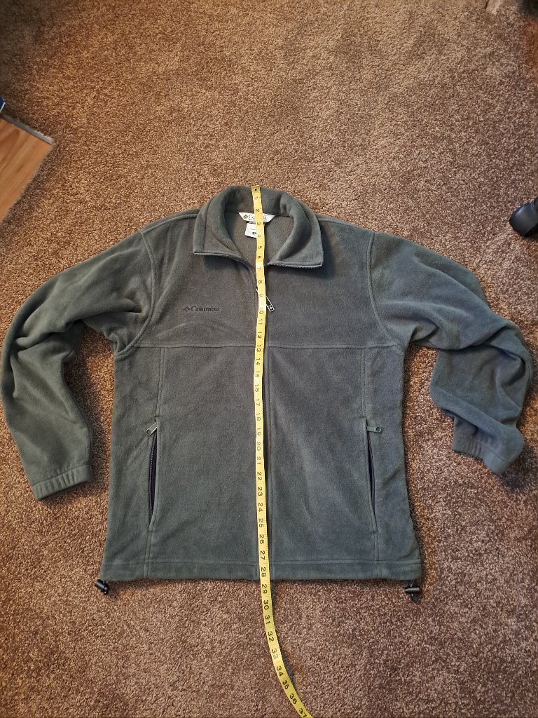 Columbia Men's Like New Gray Fleece Soft Full Zip Up Jacket. — image 8 of 8